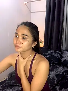 AngelHille online show from November 6, 7:53 pm