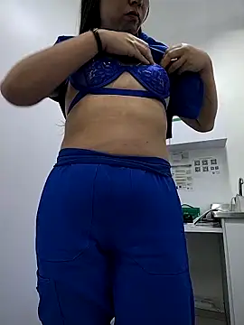 Madisson-04  online show from October 29, 8:00 pm