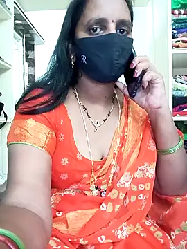 Snapshot of Mee_harini-telugupilla chatting on October 19, 5:53 am Mee harini-telugupilla online show from October 19, 5:53 am