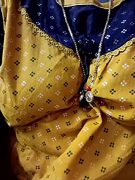 Snapshot of chubby_babitha-telugu chatting on September 26, 12:47 pm chubby babitha-telugu online show from September 26, 12:47 pm