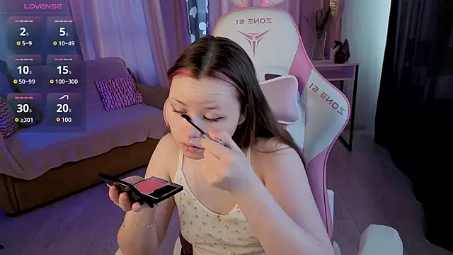 Sweetie Hope online show from October 8, 7:13 am