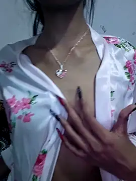 BunnyBloom25 online show from November 5, 7:30 pm