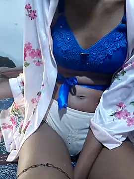 BunnyBloom25 online show from November 13, 5:45 pm