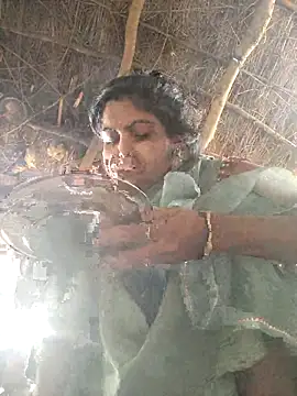 LUCKY cut online show from November 4, 2:27 am