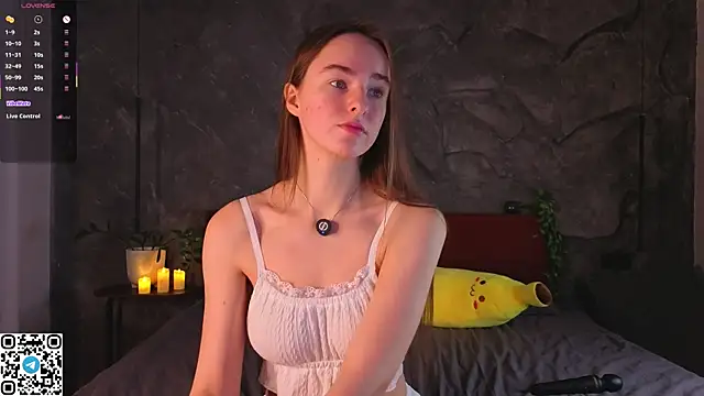 VincenzaGarigliano online show from November 24, 1:51 am