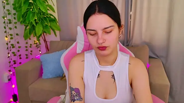 Angel Braun online show from October 17, 11:46 am