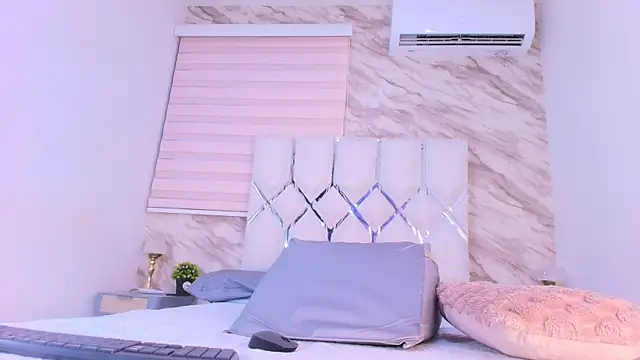 collet 1 online show from April 22, 11:51 am