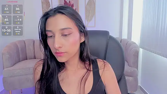 Kristen Rousse online show from October 4, 8:46 pm