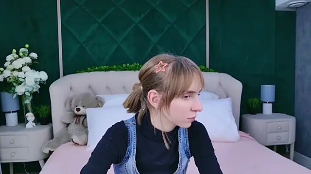 Beverly Gomes online show from December 16, 3:29 pm