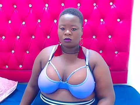 EbonyHotBunsx44 online show from November 8, 6:13 pm