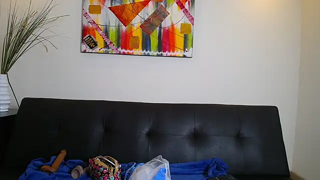 Bella Sumers online show from March 27, 7:03 pm