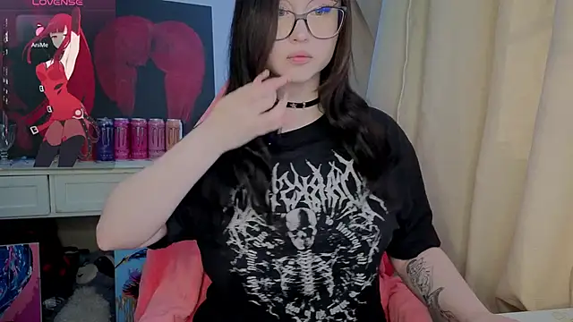 hornyprincess19 online show from April 8, 6:15 am