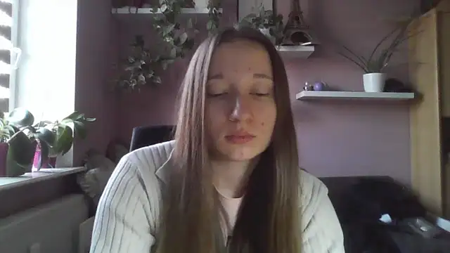 Snapshot of LindaPretty chatting on October 14, 6:16 am LindaPretty online show from October 14, 6:16 am