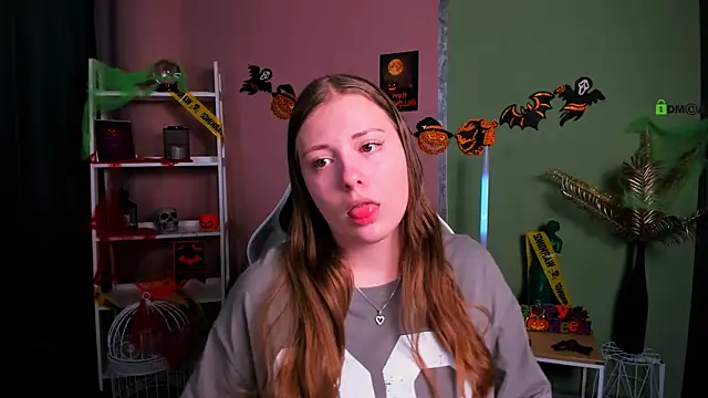 melani bumm online show from October 21, 5:55 am