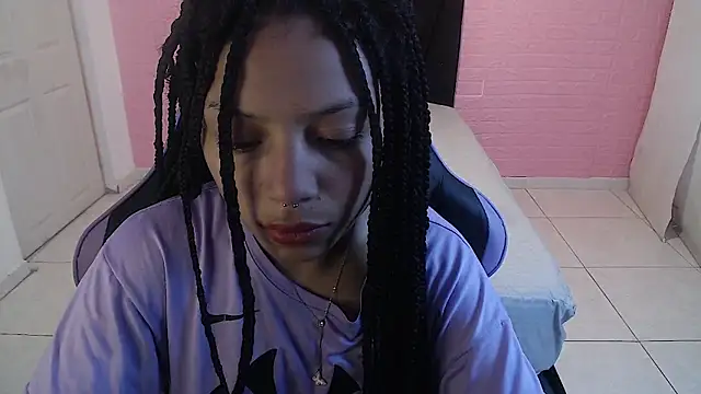 EIVIY1609 online show from November 24, 2:19 pm