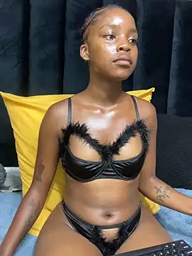 Littlebunny33 online show from April 10, 7:42 pm