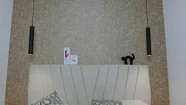 Snapshot of Chloe_Brown3 chatting on September 26, 12:52 am Chloe Brown3 online show from September 26, 12:52 am