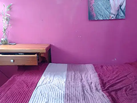 Snapshot of lola_diez chatting on September 10, 6:52 pm lola diez online show from September 10, 6:52 pm