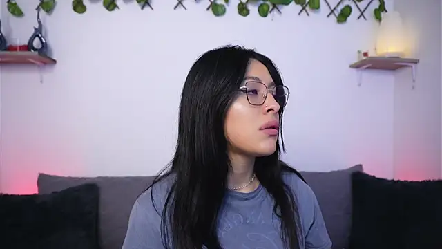 SophiieCumsx online show from January 19, 4:08 am