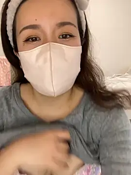 Snapshot of NATSUMI00 chatting on October 20, 5:54 am NATSUMI00 online show from October 20, 5:54 am