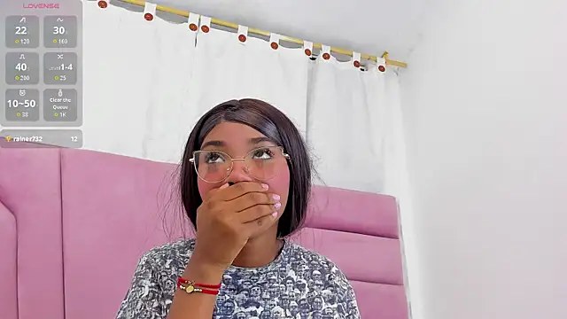 MarianRosse online show from November 26, 10:00 pm