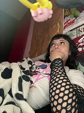 XBODTRIIPX online show from February 16, 1:05 am