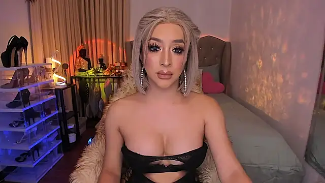 Dream Goddess online show from February 4, 9:56 am