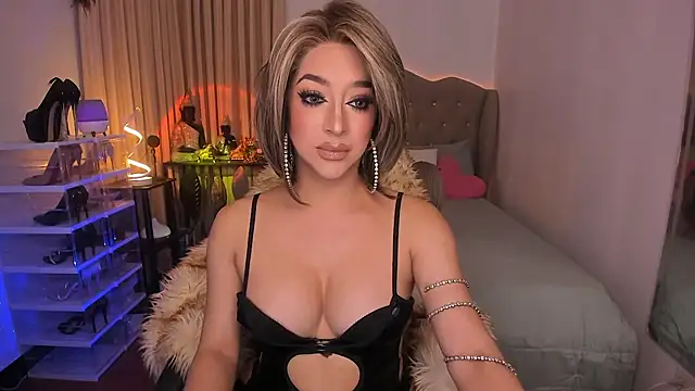 Dream Goddess online show from April 14, 11:32 am