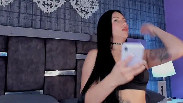 AmaaraRosse online show from October 9, 1:15 pm