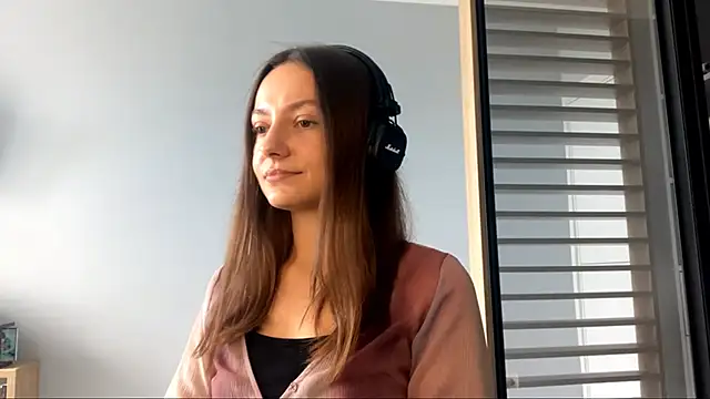 Snapshot of SoulHiperAgne_ chatting on September 16, 9:06 am SoulHiperAgne online show from September 16, 9:06 am