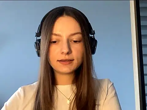 Snapshot of SoulHiperAgne_ chatting on October 6, 1:06 pm SoulHiperAgne online show from October 6, 1:06 pm