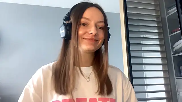 Snapshot of SoulHiperAgne_ chatting on September 20, 10:02 am SoulHiperAgne online show from September 20, 10:02 am