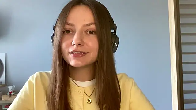 Snapshot of SoulHiperAgne_ chatting on October 18, 1:25 pm SoulHiperAgne online show from October 18, 1:25 pm