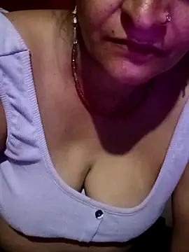 Snapshot of Pyasibaby0987 chatting on September 18, 10:08 pm Pyasibaby0987 online show from September 18, 10:08 pm