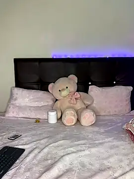 Snapshot of Valeryfox01_ chatting on September 19, 5:06 am Valeryfox01 online show from September 19, 5:06 am