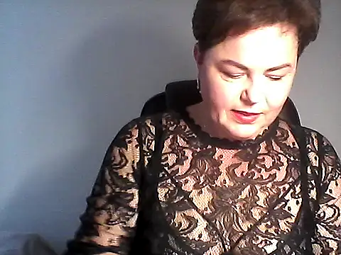Snapshot of EllaLove2277 chatting on October 9, 9:02 am EllaLove2277 online show from October 9, 9:02 am