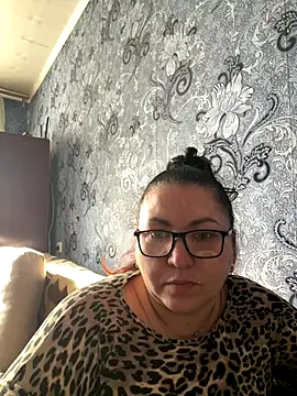 Snapshot of Vilvet777 chatting on October 21, 6:39 am Vilvet777 online show from October 21, 6:39 am