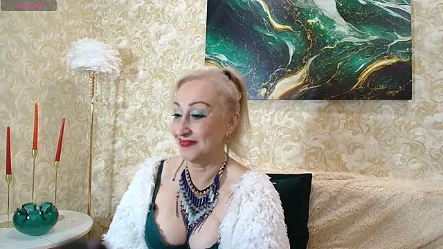 Snapshot of _Sara__Smith_ chatting on October 16, 8:50 am Sara Smith online show from October 16, 8:50 am