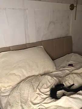 Welsh Maya19X online show from November 9, 4:41 am