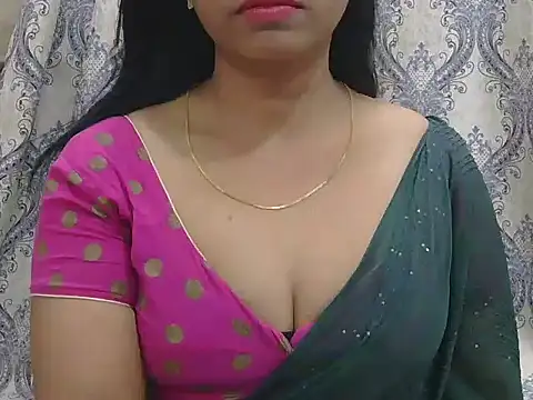 MISS SOMIYA online show from December 19, 8:01 pm