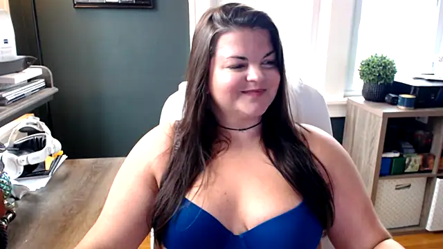 PlayWithBrittany online show from October 20, 5:05 pm