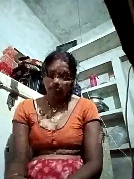 Snapshot of Cm_pooja chatting on October 2, 10:15 pm Cm pooja online show from October 2, 10:15 pm