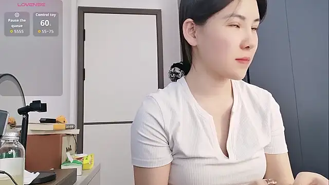 luckckcj online show from February 24, 7:07 am