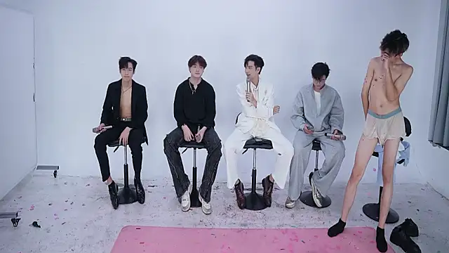 Snapshot of JL-sweetbaby1 chatting on October 8, 2:10 pm JL-sweetbaby1 online show from October 8, 2:10 pm