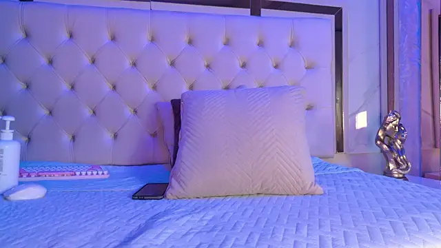 Cameron Hearts online show from March 28, 12:26 pm