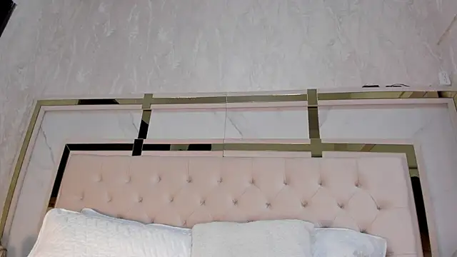 Cameron Hearts online show from September 28, 12:43 pm