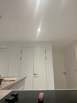 SexySaraxxoo online show from November 27, 10:12 pm