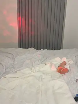 SexySaraxxoo online show from November 28, 10:13 pm