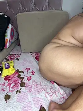 Yasmine  Hayat online show from October 1, 4:23 pm