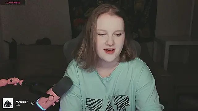 OliviaBlade online show from December 3, 2:19 pm